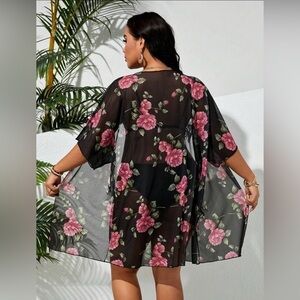 Shein 1X short sleeve one front kimono black floral